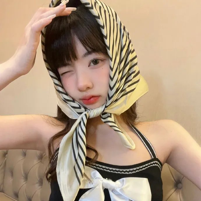 她的伪装